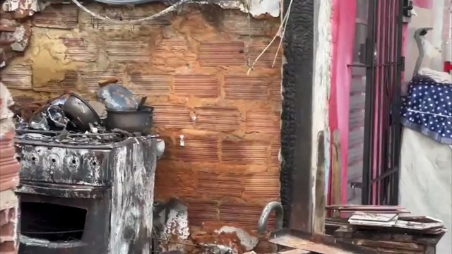 Incêndio destrói imóvel no Alto do Pascual, Recife: Idosa de 66 anos sofre queimaduras de terceiro grau