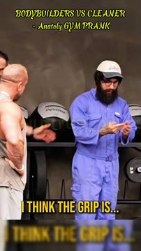 BODYBUILDERS VS CLEANER Anatoly GYM PRANK #trolllife #funny #gym #prank #laugh