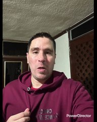 ME RAPÉ NO ME PODÍA PEINAR ME HICE ALGO EN EL CABELLO HACE 2 MESES Y ENTONCES TENÍA MÁS CABELLO EN LOS LADOS Y QUE CREZCA BIEN Y OPTÉ POR DARLE RECIO CON LA MÁQUINA