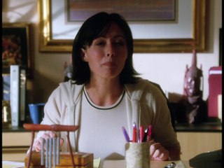 Charmed S01E08 The Truth is Out There and it Hurts