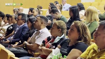 Más jóvenes de Medellín se forman en tecnología para transformar su futuro