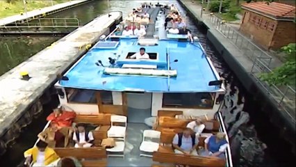 INGRID PETERS — »Mit viel Fantasie« | von „Das deutsche Schlagermagazin“ – Folge 1 • Musik Videos - Compilation · 2001 da music ● Deutsche Austrophon