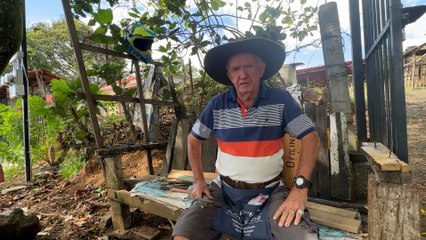 mqn-Cada Navidad, don José cumple una promesa que el tiempo no ha logrado romper-151225