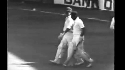 Sikander Bakhat 2 for 30 in 17 Overs 6 Mdn vs India 3rd Test, Wankhede Bombay, December 16 - 20, 1979