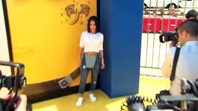 Shawn Mendes Reacts To Camila Cabello Dating Questions & Relationships On Tour