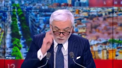 Nouvelle affaire à France Inter - Laurence Bloch, ancienne patronne de la radio, a demandé dans un café à Thomas Legrand de démissionner pour « protéger » la station avant son témoignage devant la commission d’enquête (Europe 1)