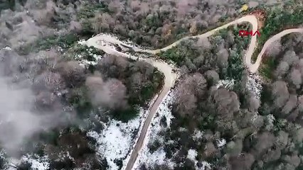 Türkiye'nin deniz manzaralı karlarla kaplı zirvesinden büyüleyen manzara