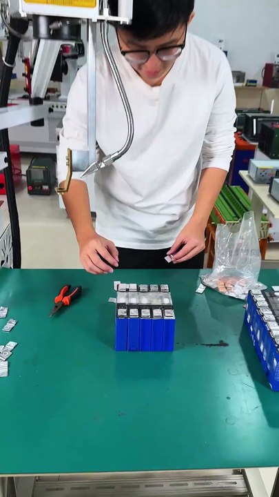 切割版的手持激光也能焊电池