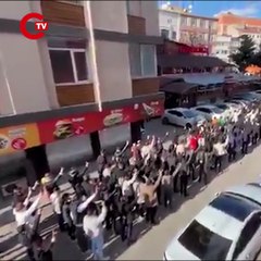 II. Çözüm Süreci’ne karşı konferans için Kayseri'ye giden Ümit Özdağ, Ülkü Ocakları tarafından protesto edildi.