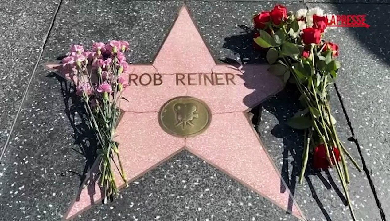 Morte Reiner, fiori sulla sua stella sulla Walk of fame di Hollywood