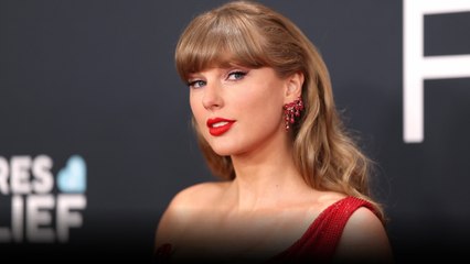 Fans React To 'Adorable' Resurfaced PDA Video Of Taylor Swift And Travis Kelce At The Stanley Cup Final: 'I Am Not Well'
