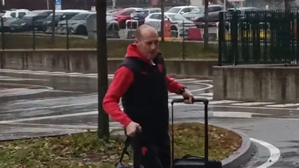 "Piove, piove!": il siparietto di Allegri prima della partenza verso Riad