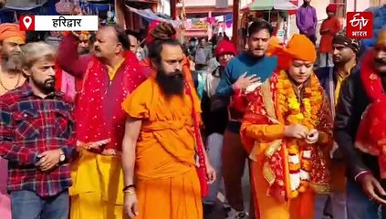 भारत को हिंदू राष्ट्र बनाने की मांग, लोक गायिका कवि सिंह ने हरिद्वार से शुरू की पदयात्रा, माया देवी मंदिर में की पूजा
