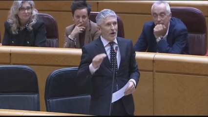 Marlaska carga contra el PP: "Sus puteros los tienen en el armario"