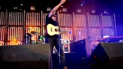 Out of Time - Blur (live)