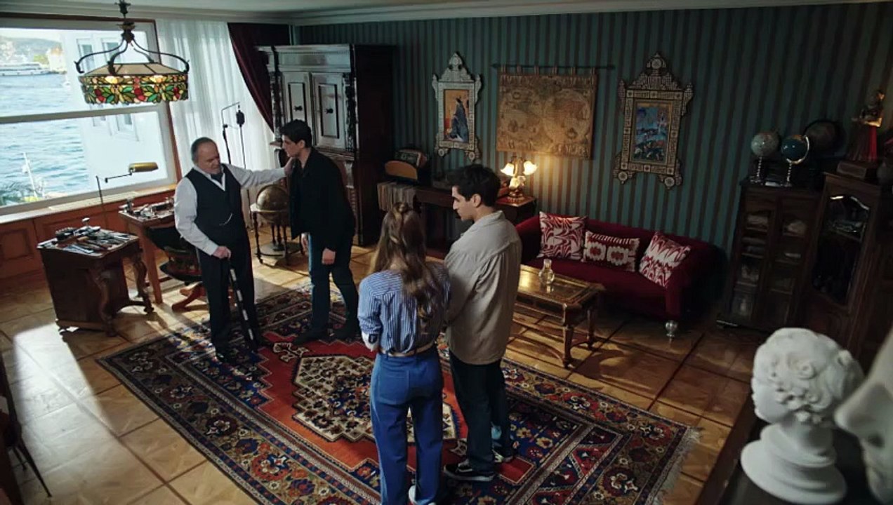 Golden Boy Episode 19 | Turkish Drama | Yali Capkini in Urdu  | Urdu & Hindi Dabbled