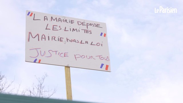 Des plots en béton bloquent l’accès à une propriété de gens du voyage à Deuil-la-Barre