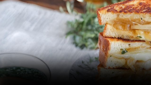 Caramelized Onion Pear Grilled Cheese Sandwich