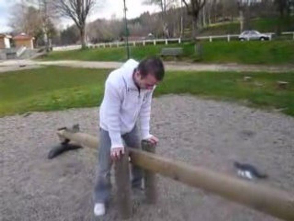 acrobate julien