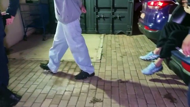 Jovens são flagrados fumando maconha em ponto de ônibus no Centro de Cascavel