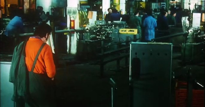 La classe operaia va in paradiso - di E. Petri, con G. M. Volontè e M. Melato, 1971