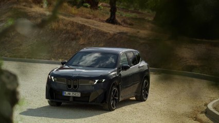 The new BMW iX3 50 xDrive Exterior Design in Polarized Grey Metallic
