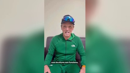 Simone Moro dall'ospedale di Hams di Kathmandu: «Devo recuperare, poi tornerò a fare quello che voglio»