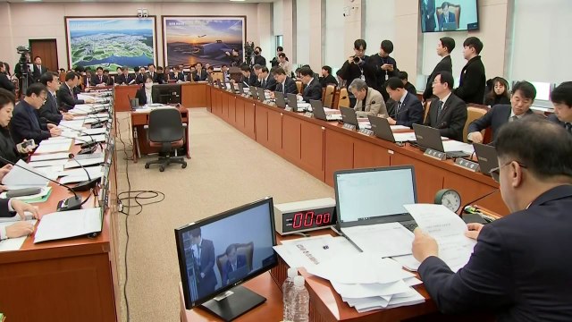 국토위, 전동킥보드 연령제한·안전교육 의무화 법안 처리 / YTN