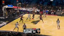 Wemby makes insane reverse alley-oop