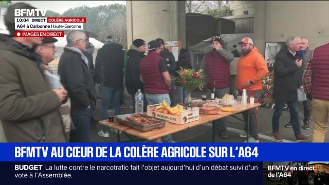 Cuisine, dortoir... Comment s'organisent les agriculteurs mobilisés sur l'A64?