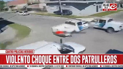 Persecución termina con impresionante choque entre dos patrulleros
