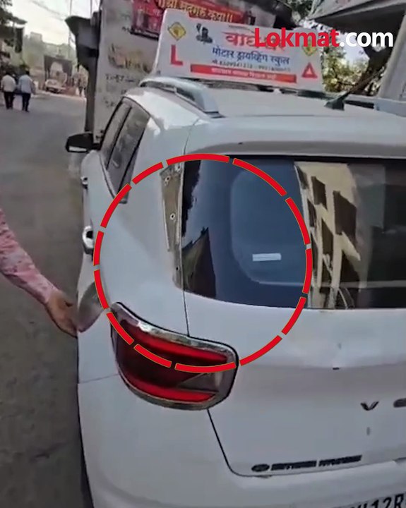 कोयता गँगची दहशत, वाघोलीमध्ये दुकानांच्या लाईटची तोडफोड; सीसीटीव्ही समोर
