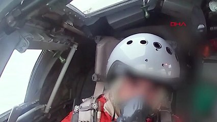 Karadeniz'de neler oluyor? Savaş uçakları ve bombardıman uçakları uçuş gerçekleştiriyor