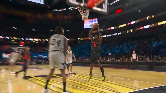 Knicks - La passe lumineuse de Towns pour Anunoby