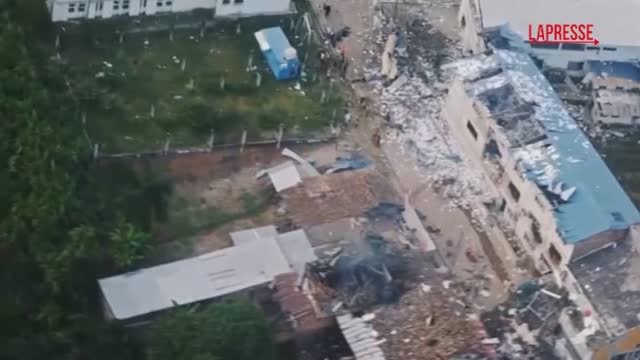 Colombia, ribelli lanciano razzi contro sede polizia a Buenos Aires: le immagini degli edifici distrutti