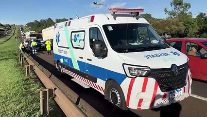 Ciclista sofre lesão na cabeça após ser atingido por Audi Q3 na BR-277, em Cascavel