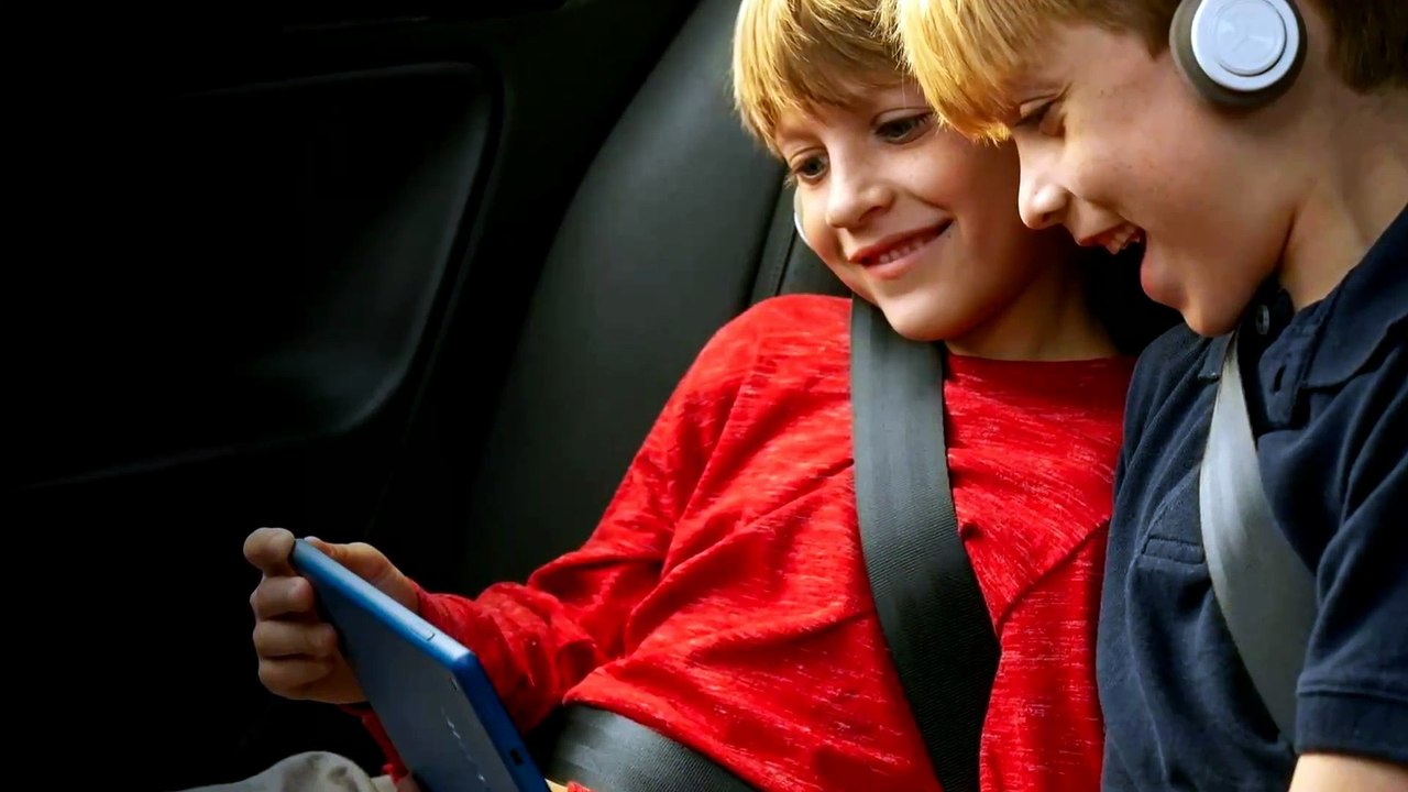 Twelve South AirFly SE Review: Bluetooth Transmitter for Headphones (20+ Hr Battery)