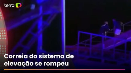 Grupo é resgatado após montanha-russa travar na Vila do Natal, em Aracaju (SE)