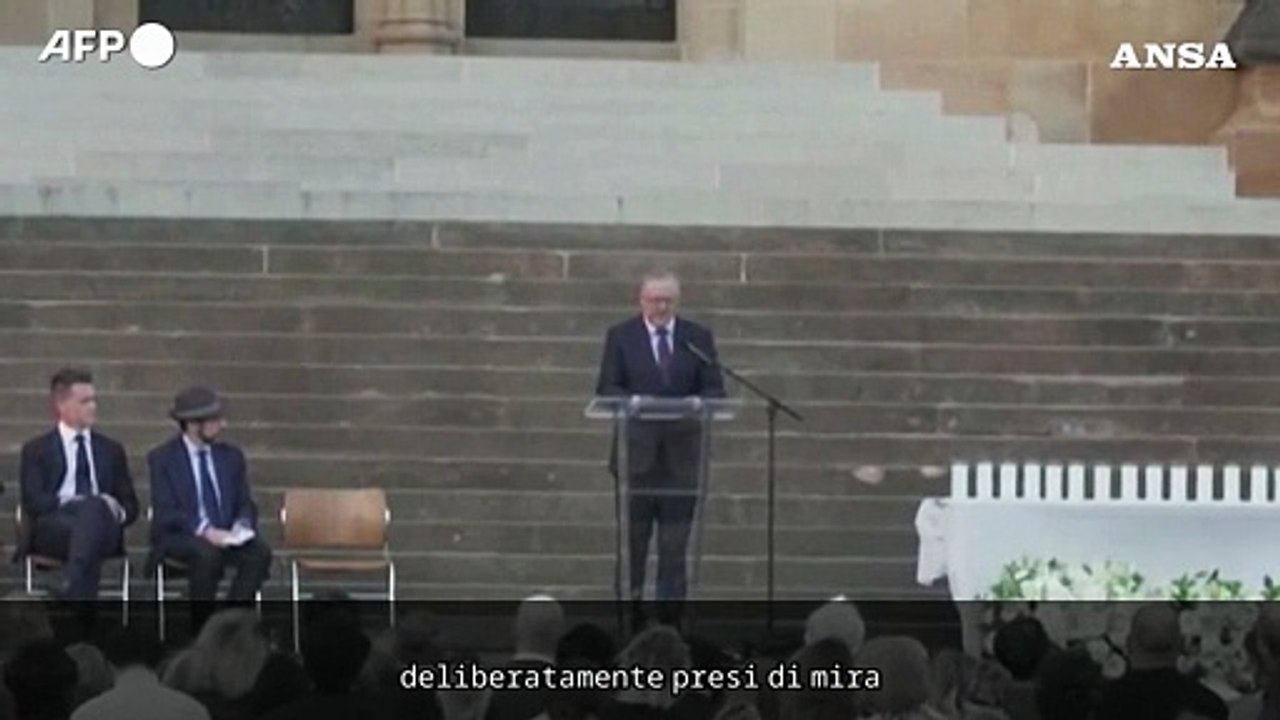 Bondi Beach, Albanese: "Piangiamo chi e' stato ucciso per la sua fede"