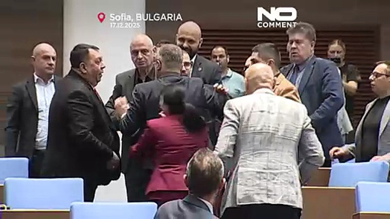 درگیری سیاسی در پارلمان بلغارستان هنگام بررسی بودجه
