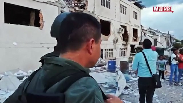 Colombia, ribelli lanciano razzi contro sede polizia a Buenos Aires: le immagini degli edifici distrutti