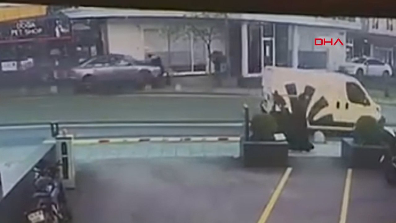 Şişli'de otomobil yayalara çarptı; 2 ölü 6 yaralı
