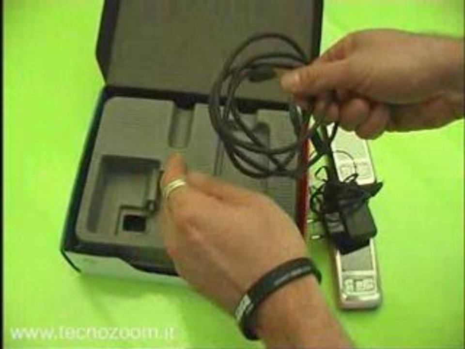 Videorecensione_Nokia_E65_confezione_d'acquisto
