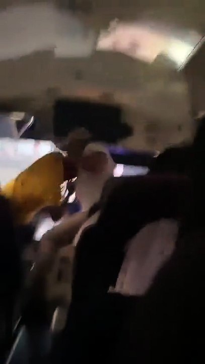 Captan pelea de buseros