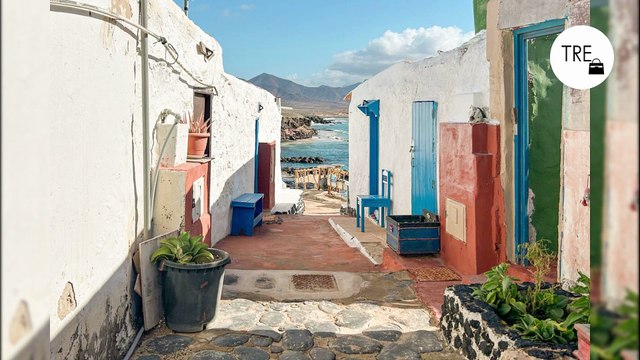 He recorrido toda España y este es el pueblo pesquero más tradicional que hay: calles de arena encantadoras y el mejor caldo de pescado