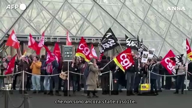Parigi, sindacati annunciano un'altra giornata di sciopero al Louvre