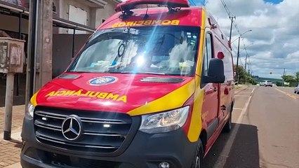 Motociclista sofre queda e fica ferido na Avenida das Pombas