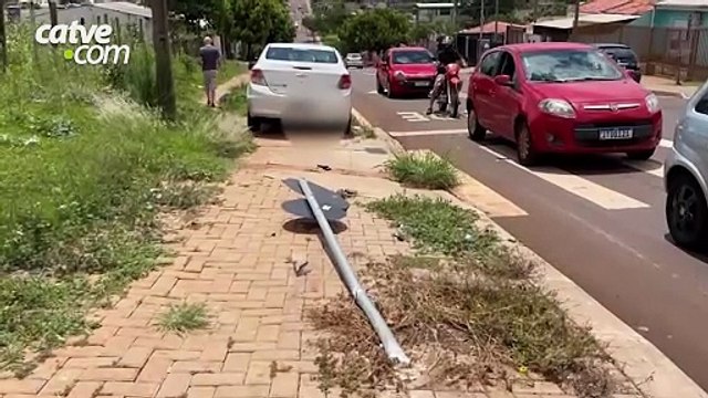 Acidente entre dois carros deixa homem ferido em Cascavel