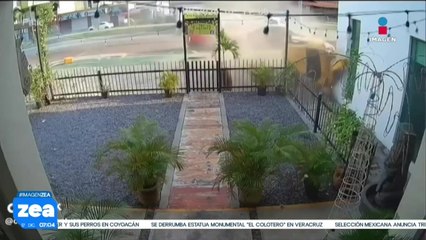 Aparatoso accidente en Manzanillo, Colima, deja a dos mujeres lesionadas