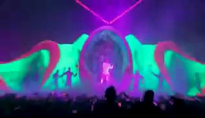 J Balvin - Vibras Tour Stage
